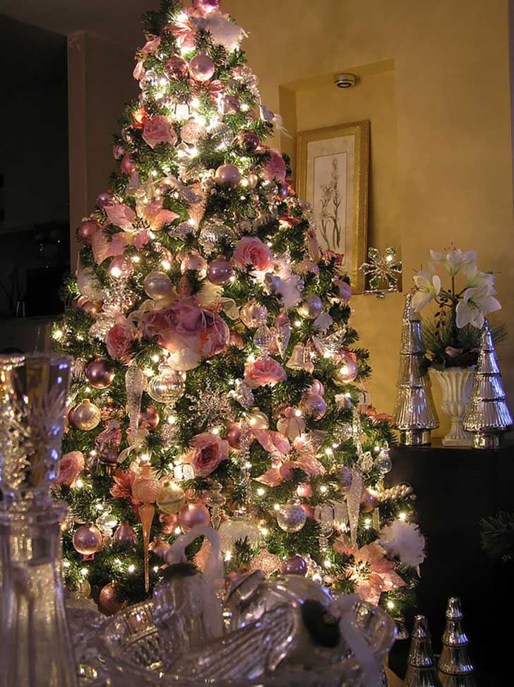 floral-christmas-tree-decorating-ideas-33__605